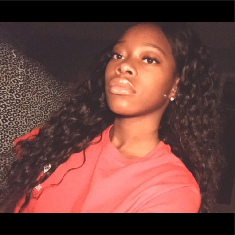 Meet your Posher, Andrewanna